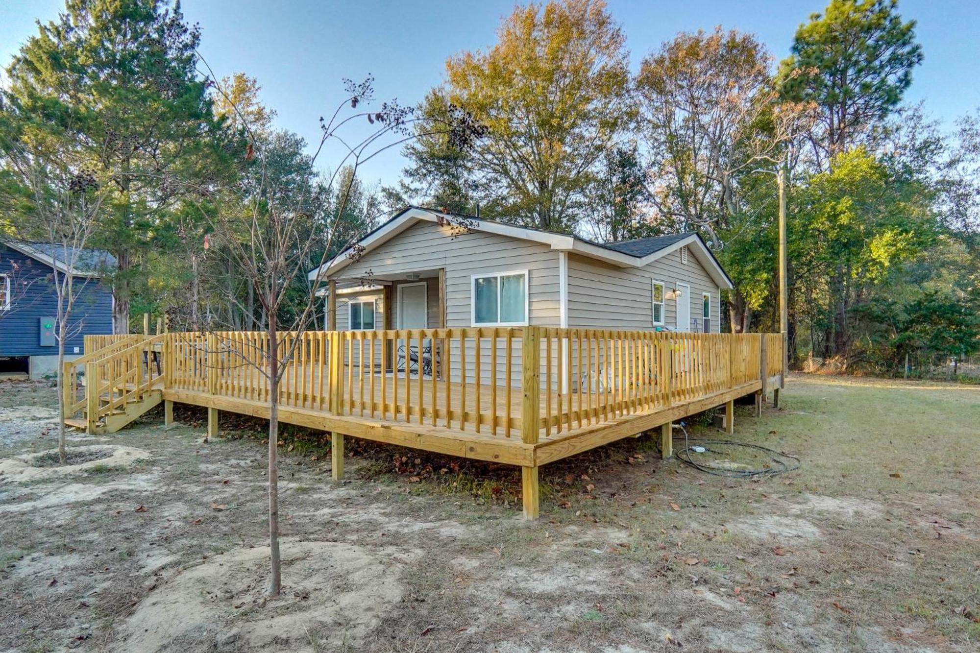 About 8 Mi To Pinehurst Cozy Home With Extended Deck! Aberdeen 外观 照片