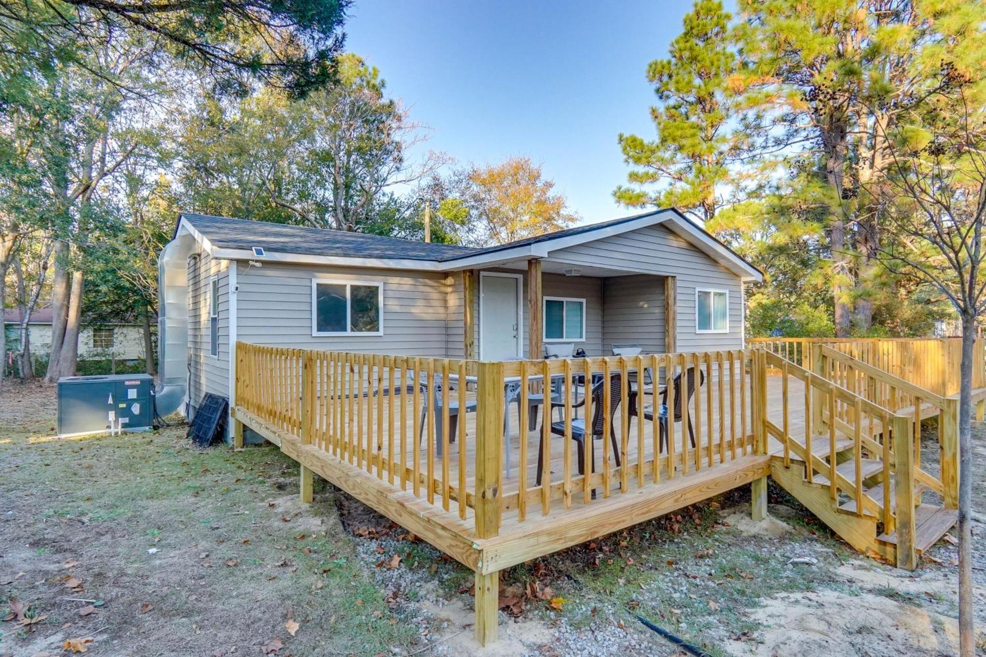 About 8 Mi To Pinehurst Cozy Home With Extended Deck! Aberdeen 外观 照片